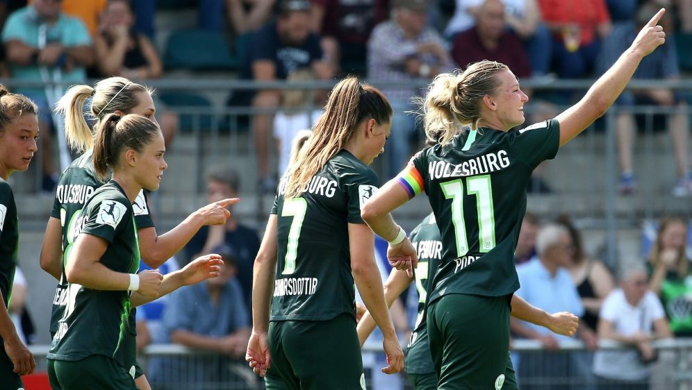 Bundesliga - Wolfsburg Dicht Vor Meisterschaft - Bayern-Frauen Siegen ...