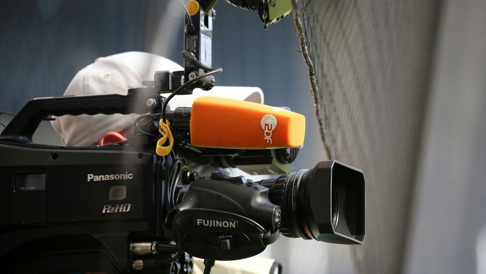 Die IBA verweigert dem ZDF den Zutritt zur Box-WM - Bildquelle: IMAGO/Frey-Pressebild/SID/Frey-Pressebild/Deines via www.imago-images.de