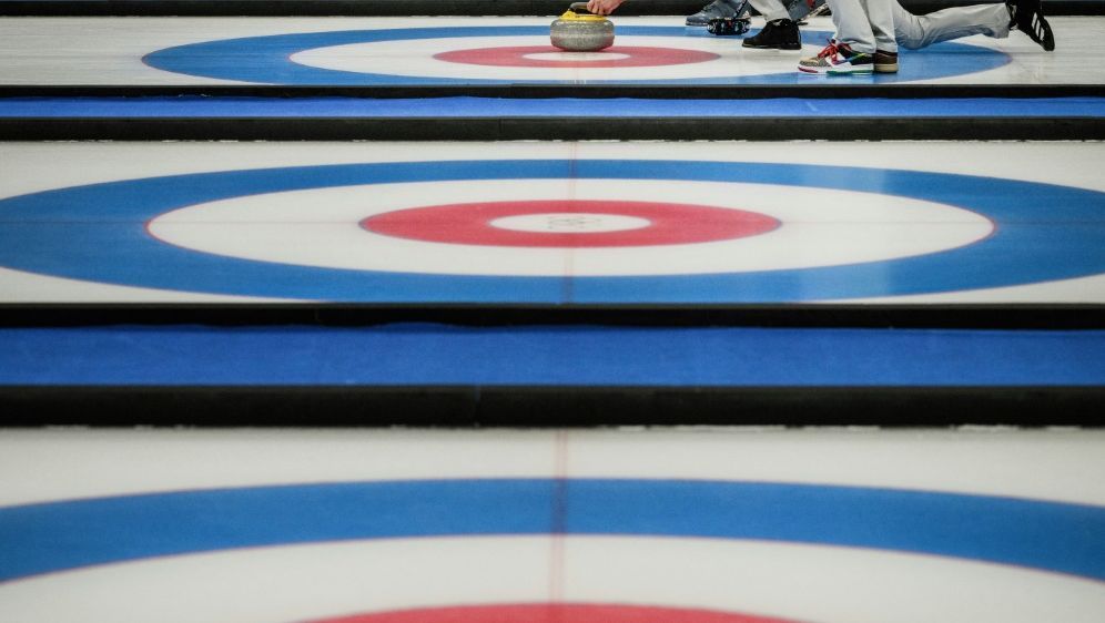 Die Curling-EM ist für die deutschen Teams vorbei - Bildquelle: AFP/SID/JEFF PACHOUD