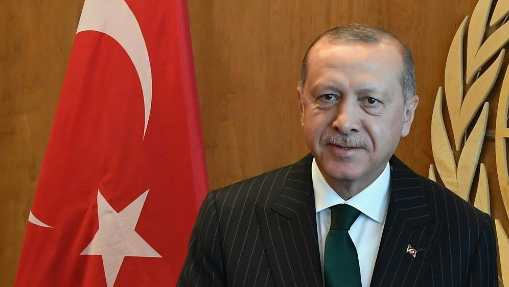 Recep Tayyip Erdogan ist vor der EM-Vergabe optimistisch - Bildquelle: AFPSIDANGELA WEISS