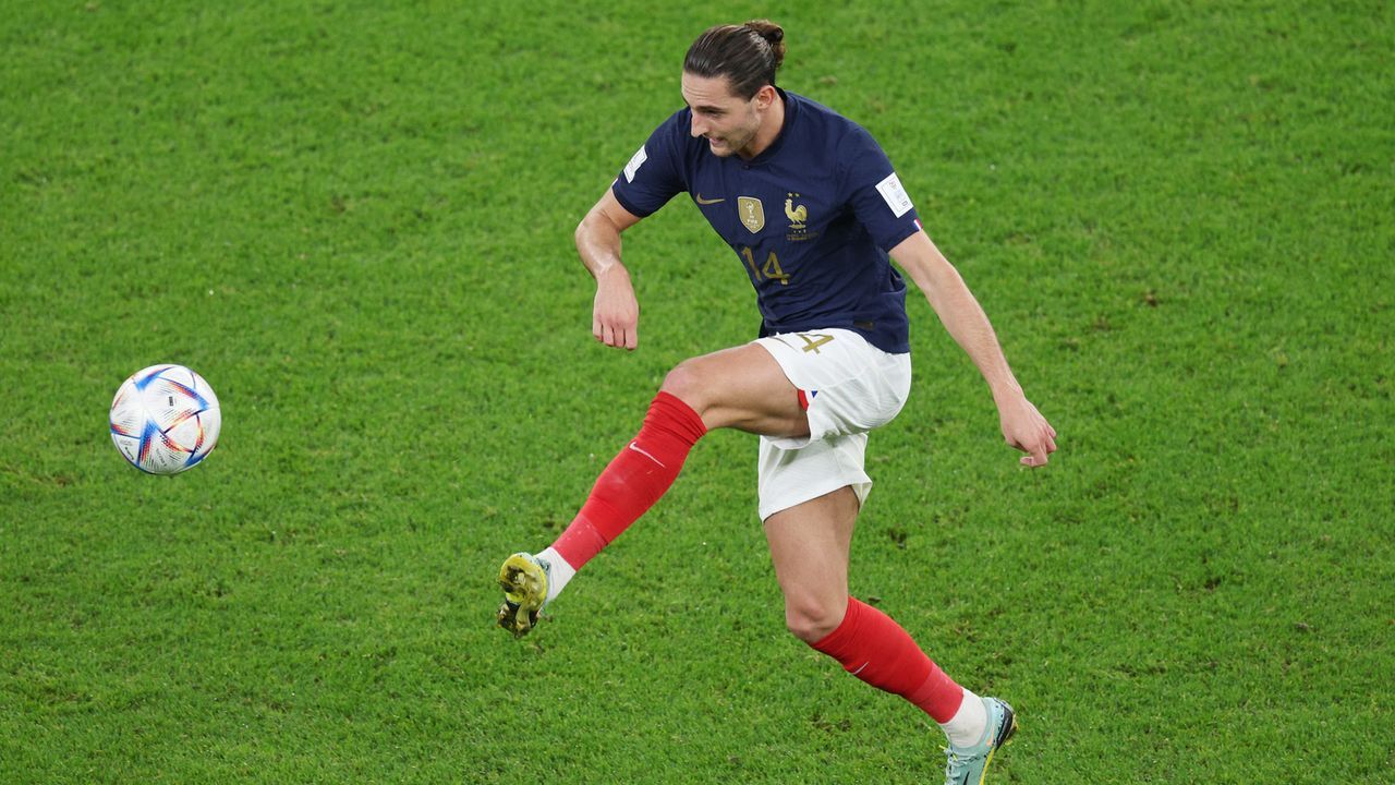 Platz 13: Adrien Rabiot (plus 7 Millionen) - Bildquelle: 2022 Getty Images