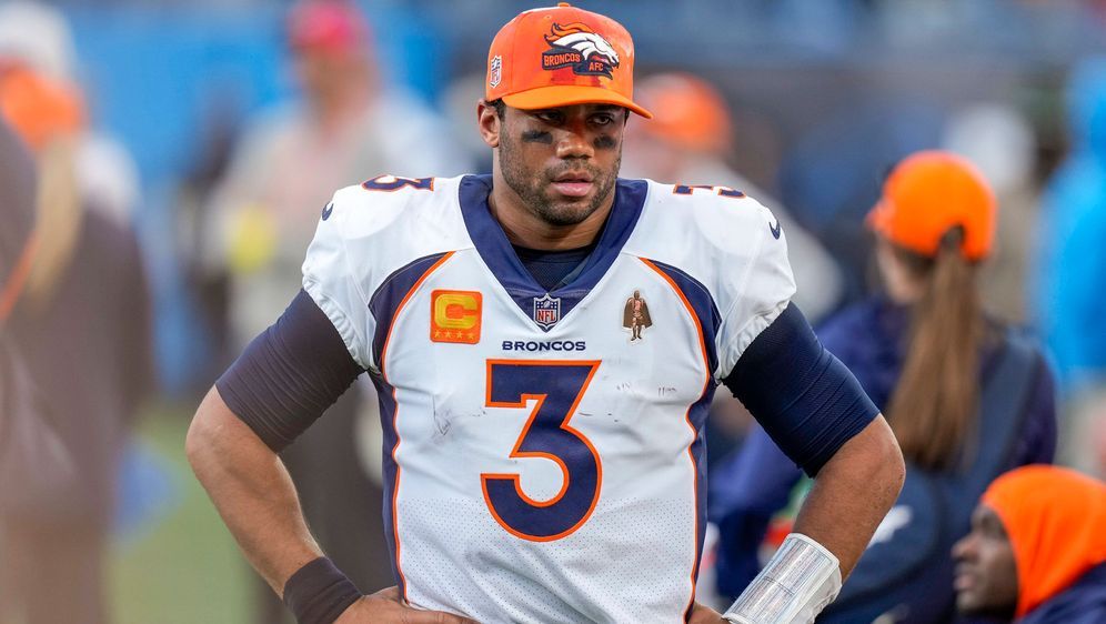 Russell Wilson konnte bei den Denver Broncos bislang nicht die hohen Erwartu... - Bildquelle: IMAGO/USA TODAY Network
