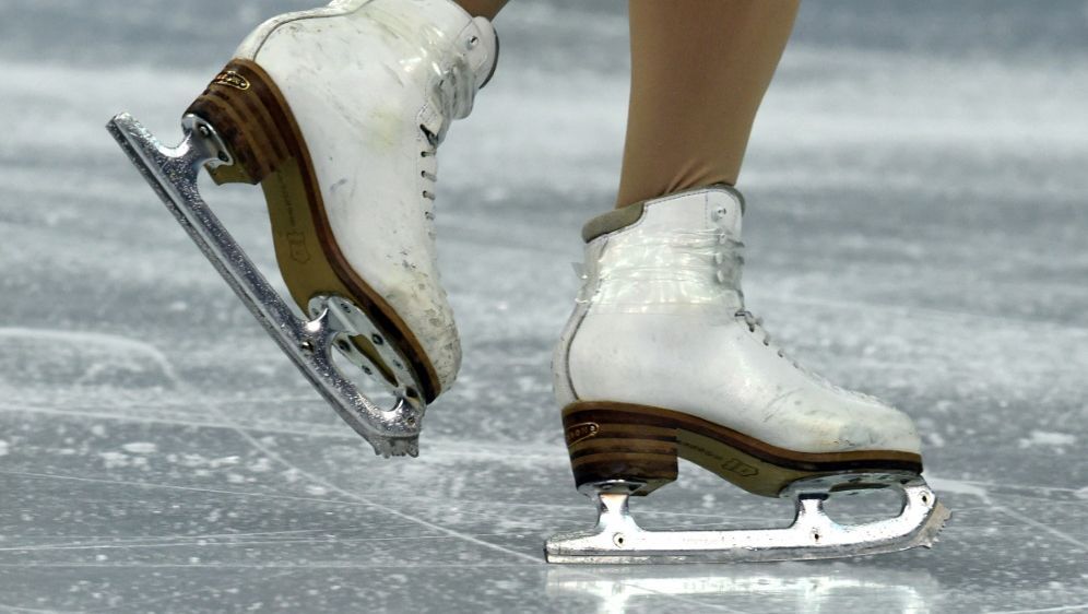 Das Finale des Eiskunstlauf-Grand-Prix fällt aus - Bildquelle: AFP/SID/DAMIEN MEYER