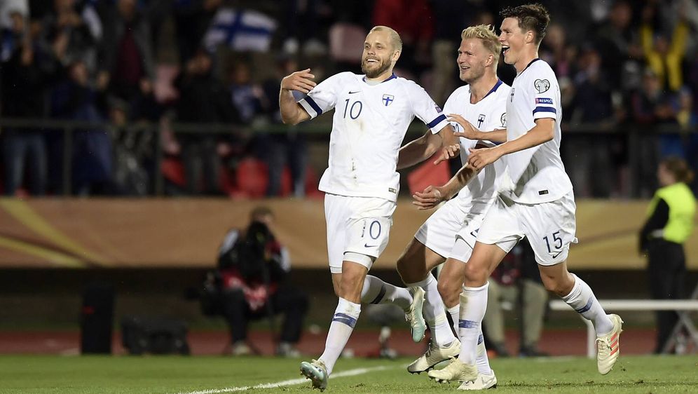 Fussball Zwerg Finnland Kurz Davor Geschichte Zu Schreiben
