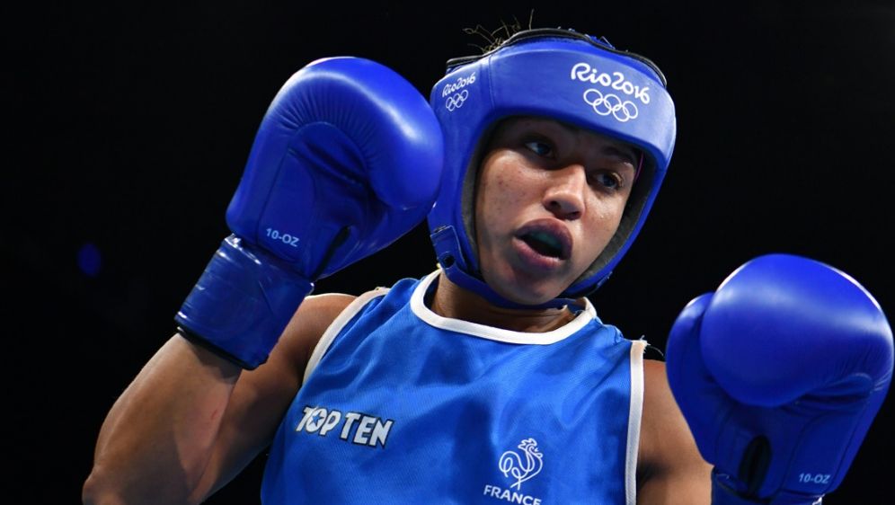Estelle Mossely Olympia - Favoritin Mossely gewinnt Box-Gold im Leichtgewicht - Ran
