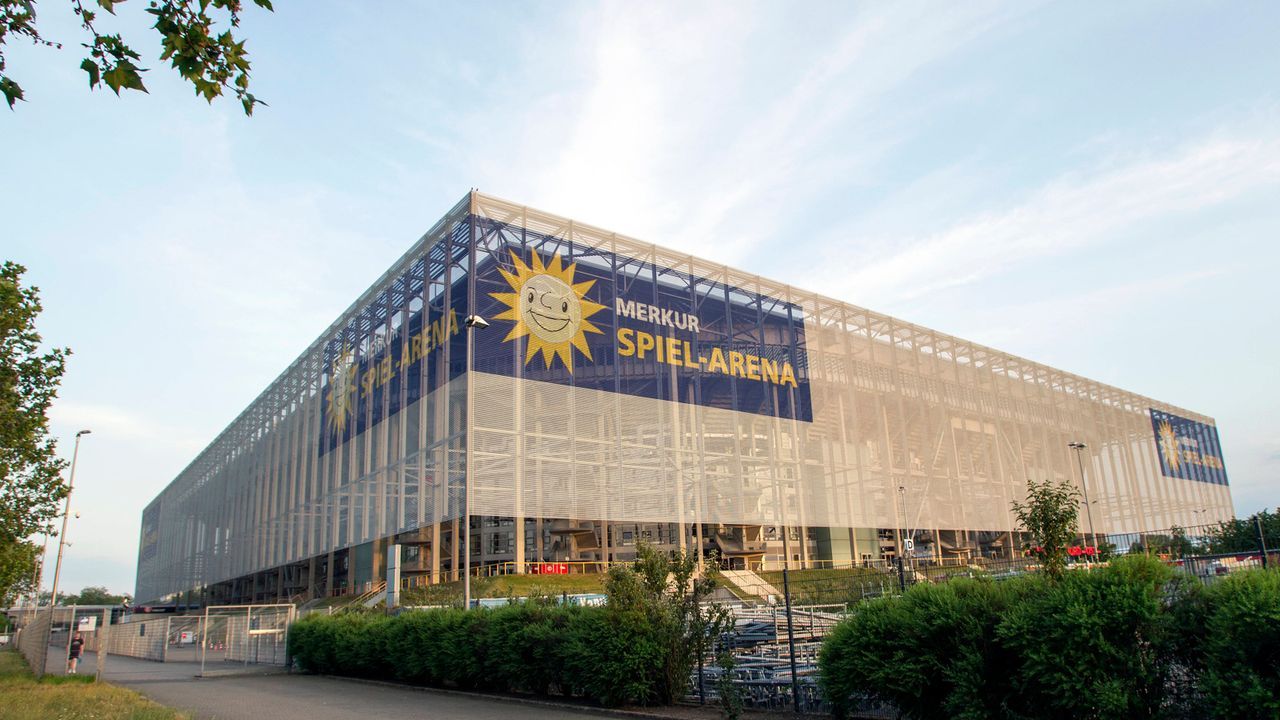 Merkur Spiel-Arena (Fortuna Düsseldorf) - Bildquelle: imago images/Krystof Kriz