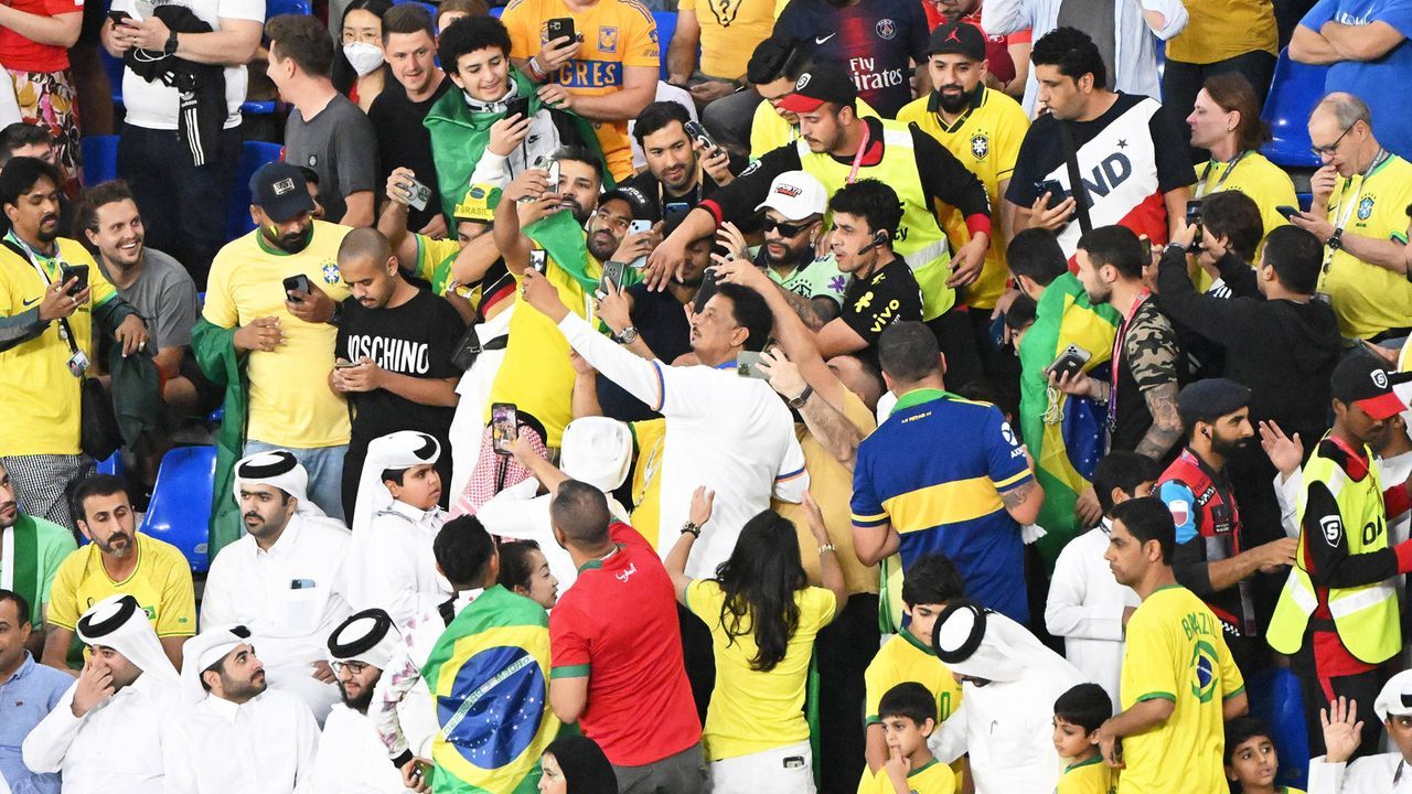 Neymar: Double des Superstars macht Brasiliens Fans verrückt - Bildquelle: IMAGO/Matthias Koch