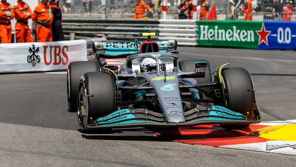 Lewis Hamilton hat im Mercedes mit massivem Bouncing zu kämpfen - Bildquelle: Imago