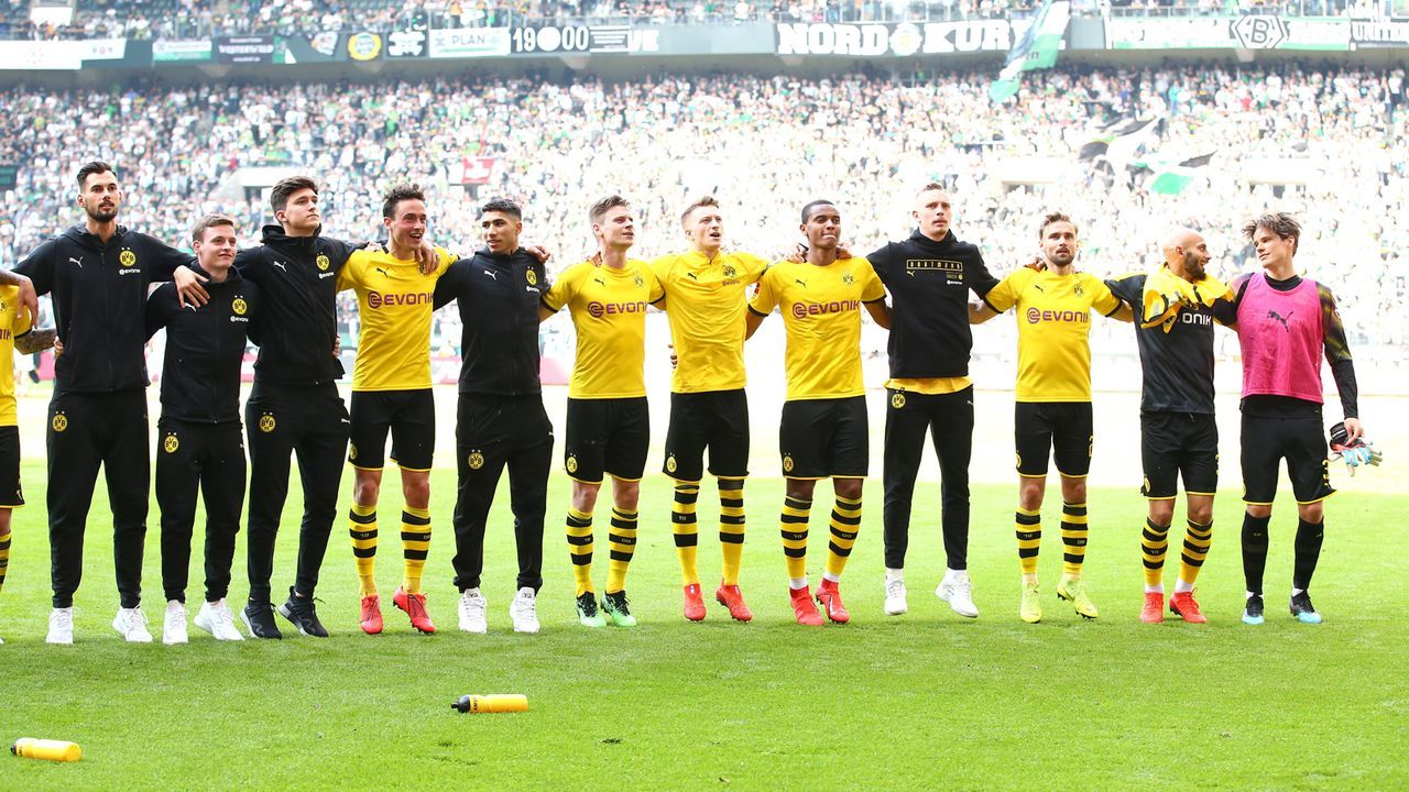 Platz 12: Borussia Dortmund - Bildquelle: imago images / Thomas Bielefeld