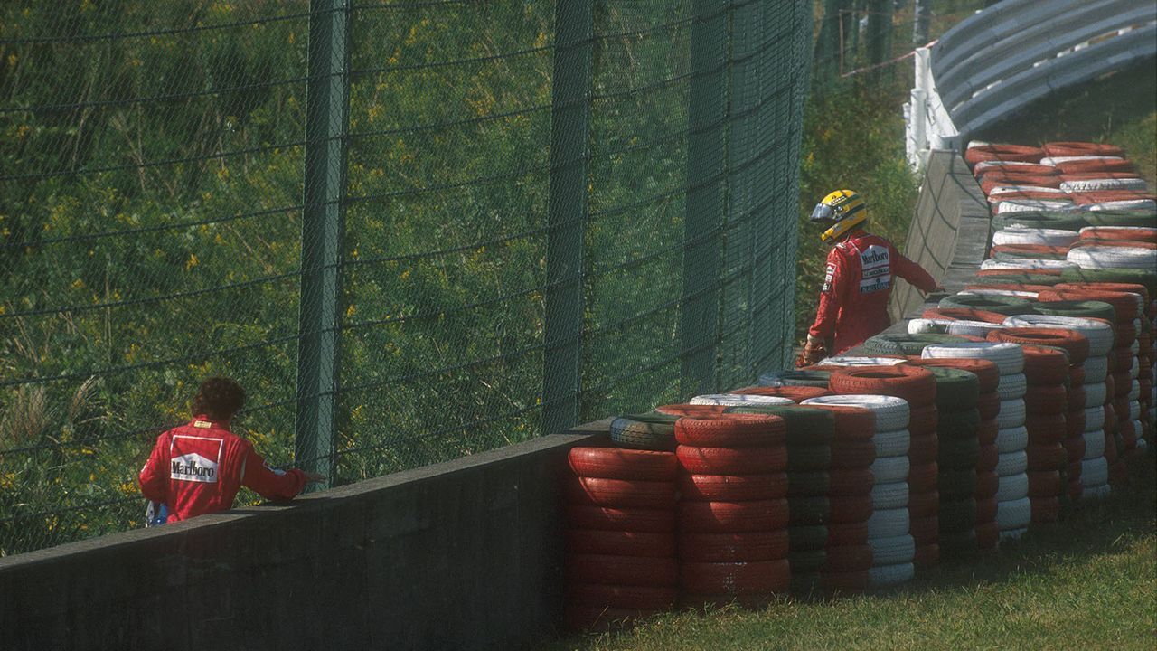 Alain Prost gegen Ayrton Senna - Bildquelle: imago images/Motorsport Images