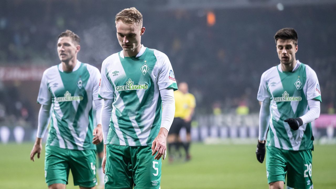 Verlierer: Defensive des SV Werder - Bildquelle: Imago Images