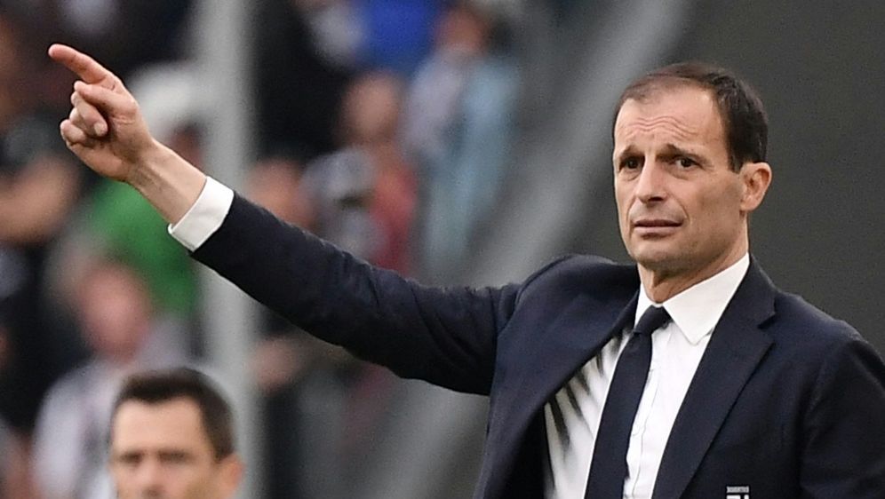 Medien Juventus Turin Denkt An Allegri Als Ersatz Fur Pirlo