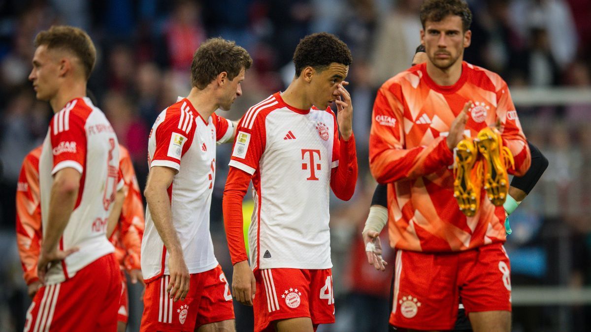 FC Bayern München: Die Chronologie einer turbulenten Saison - Bildquelle: Imago