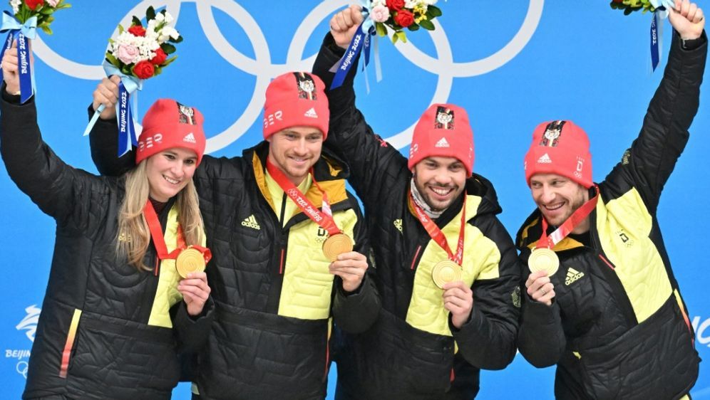 Rennrodler gewinnen vier Goldmedaillen in Peking - Bildquelle: AFP/SID/JOE KLAMAR