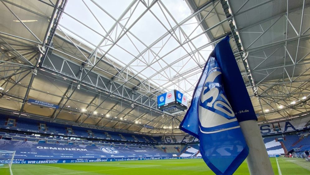 Der FC Schalke 04 verstärkt seine Abwehr - Bildquelle: FIRO/FIRO/SID/