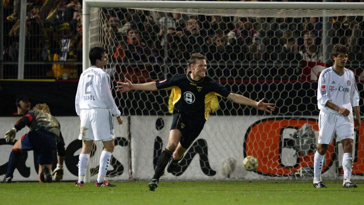 2003/04: Viertelfinal-Aus gegen Alemannia Aachen - Bildquelle: imago