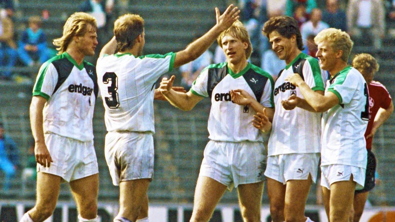 Zwölf Siege: Borussia Mönchengladbach (14. April 1987 bis 15. August 1987) - Bildquelle: imago images