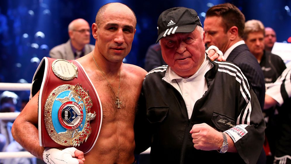 Wegner Bleibt Trainer Abraham Boxt Am 16 Juli In Berlin